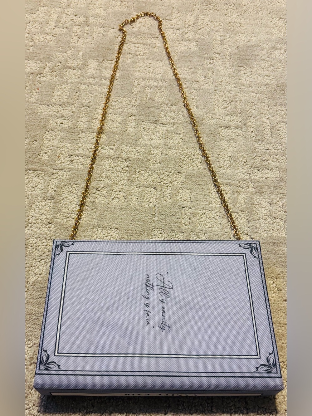 LET THEM EAT CAKE - VANITY FAIR BOOK PURSE - Picture 2 of 12